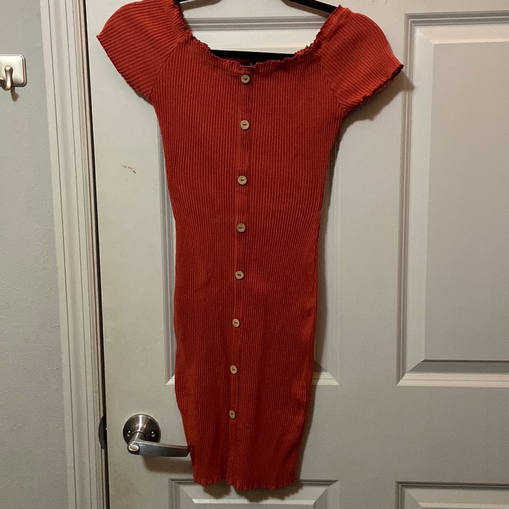 Middle Buttondown Dress